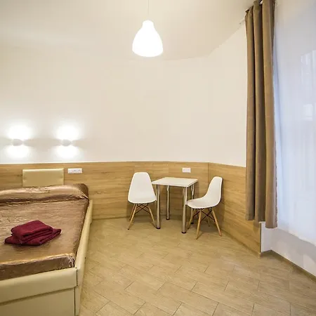 смарт економ з ремонтом в центрі Λβιβ